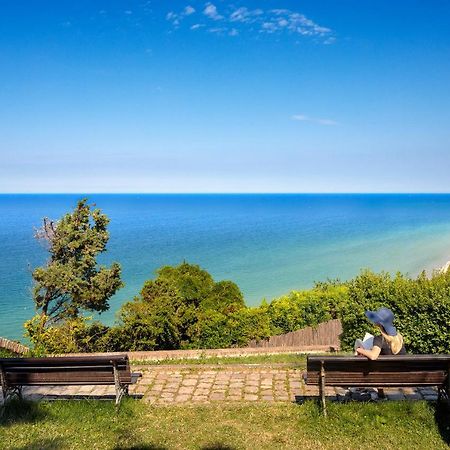 Il Mare In Collina - Le Ortensie Di Liliana Fiorenzuola di Focara Exterior foto
