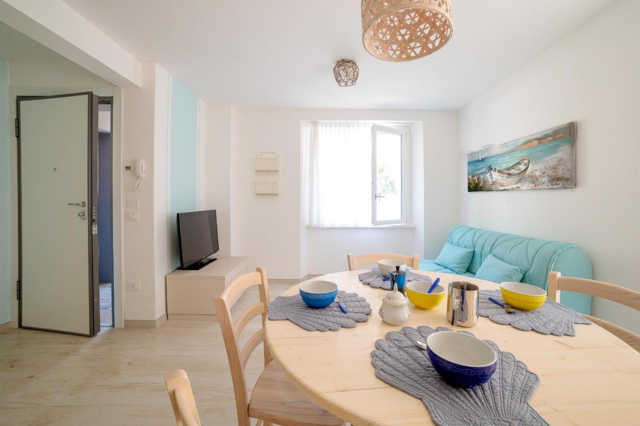 Il Mare In Collina - Le Ortensie Di Liliana Fiorenzuola di Focara Exterior foto